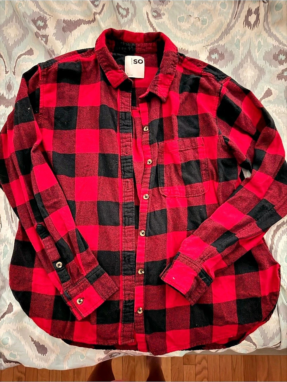 SO Buffalo Plaid Flannel Button Down Shirt Red & Black Small